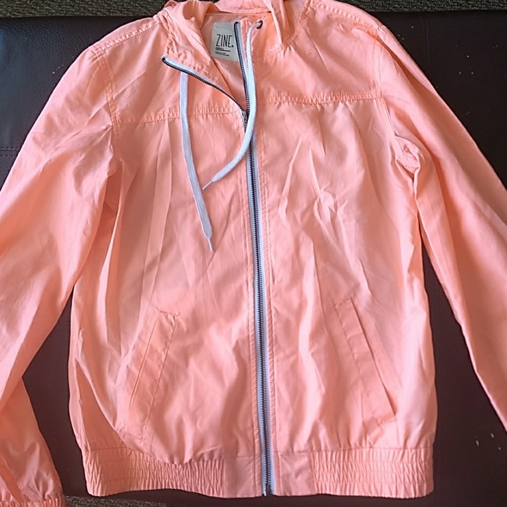 Windbreaker that has been worn once